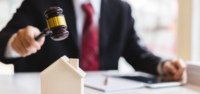 Copy-of-Pros-and-Cons-of-Auctions